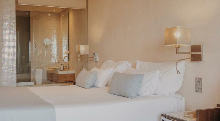 Aguas de Ibiza Grand Luxe Hotel