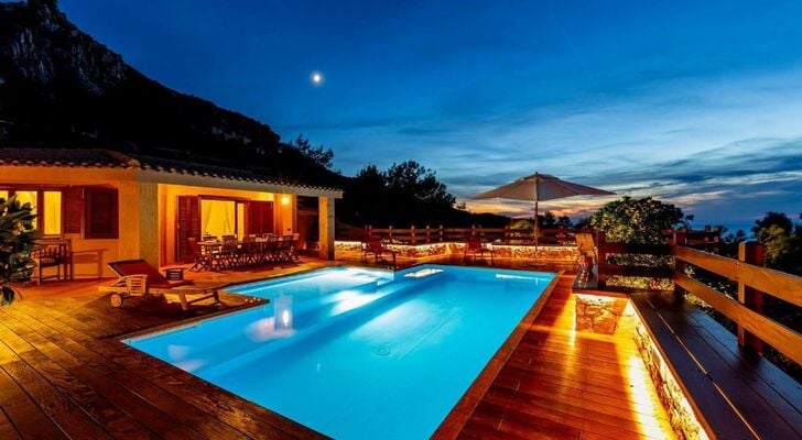 Costa Paradiso Resort