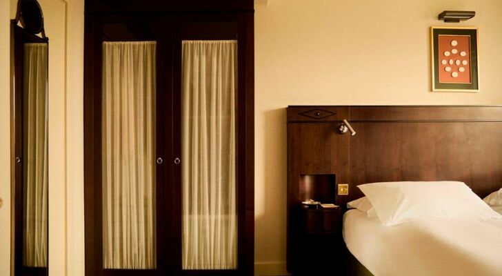 Grand Hotel Bellevue London