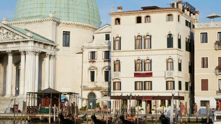 Hotel Antiche Figure