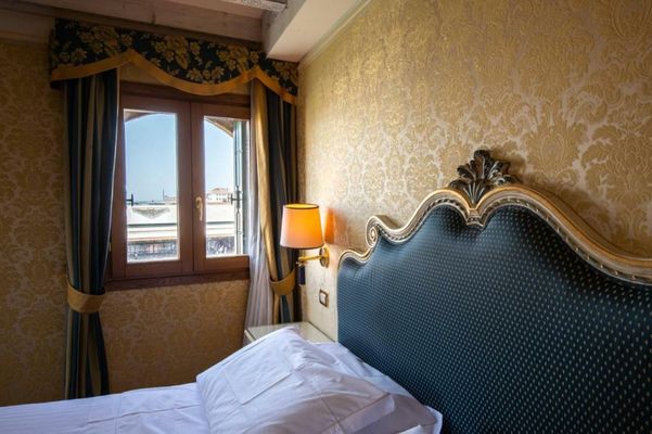 Hotel Antiche Figure