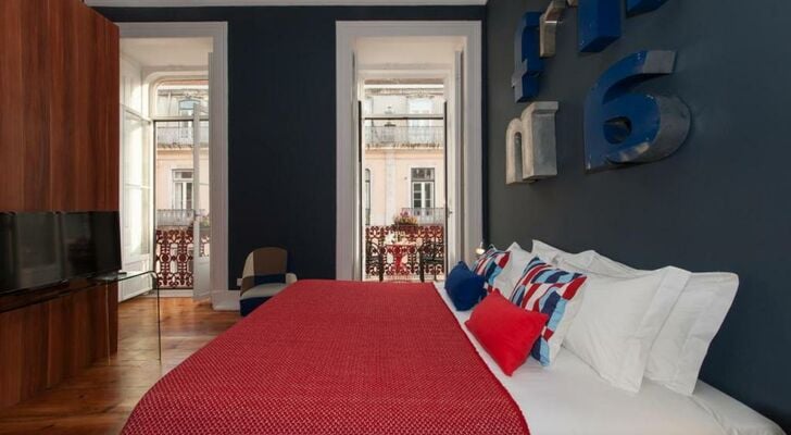 Lisbon Cheese & Wine Suites