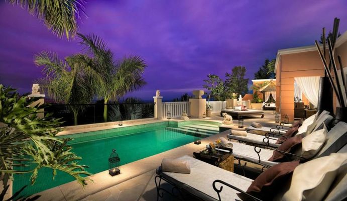 Royal Garden Villas, Luxury Hotel