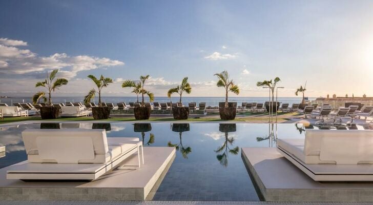 Royal Hideaway Corales Suites